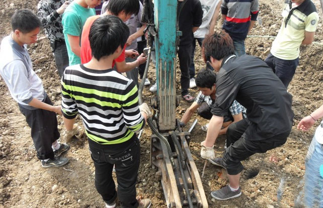 重庆挖掘机培训-实践